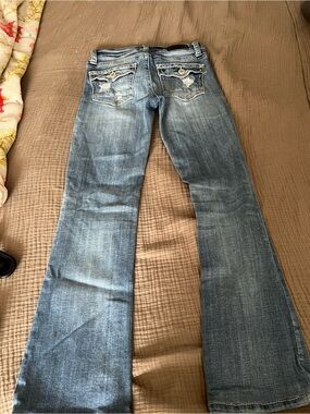 Daytrip Light Wash Bootcut Jeans with Distressed Back Pockets